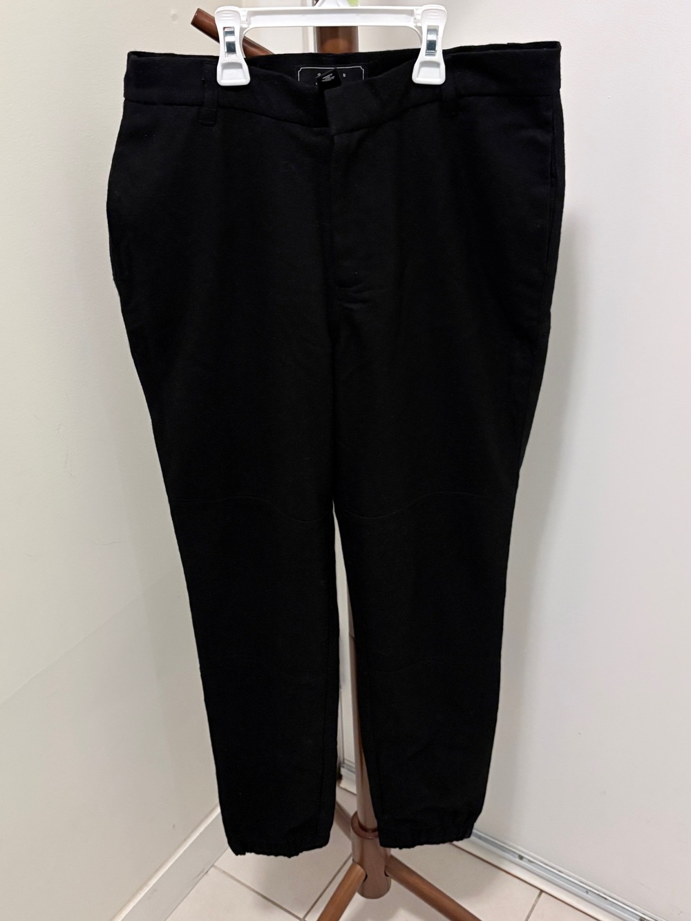 Forever 21 Men's Black Jogger Dress Pants